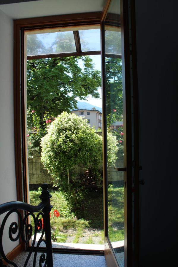Il Giardino Dei Fiori Apartment Mandello del Lario Luaran gambar