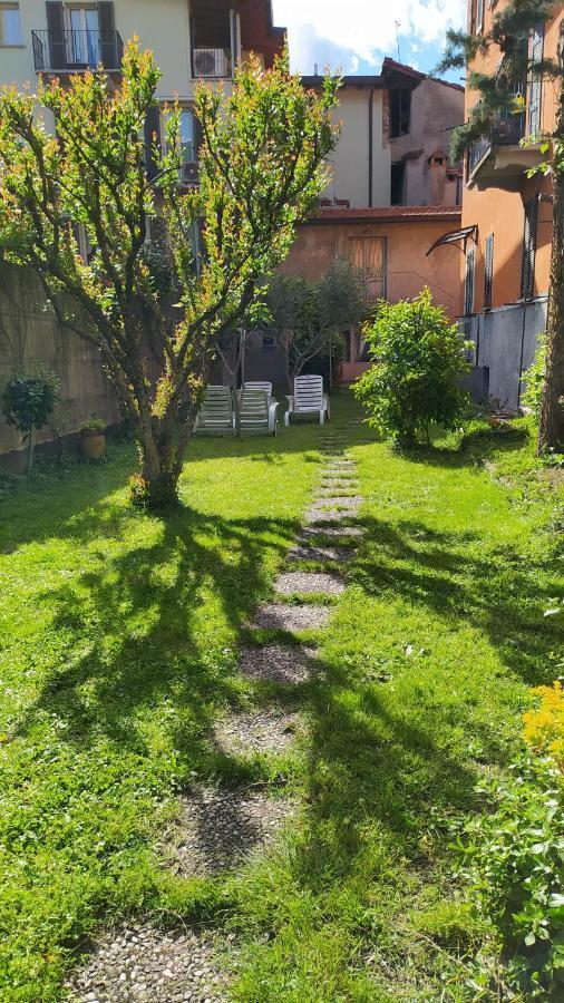 Il Giardino Dei Fiori Apartment Mandello del Lario Luaran gambar