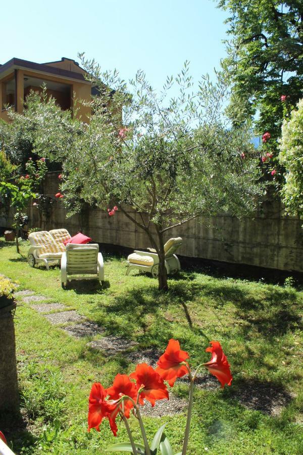 Il Giardino Dei Fiori Apartment Mandello del Lario Luaran gambar